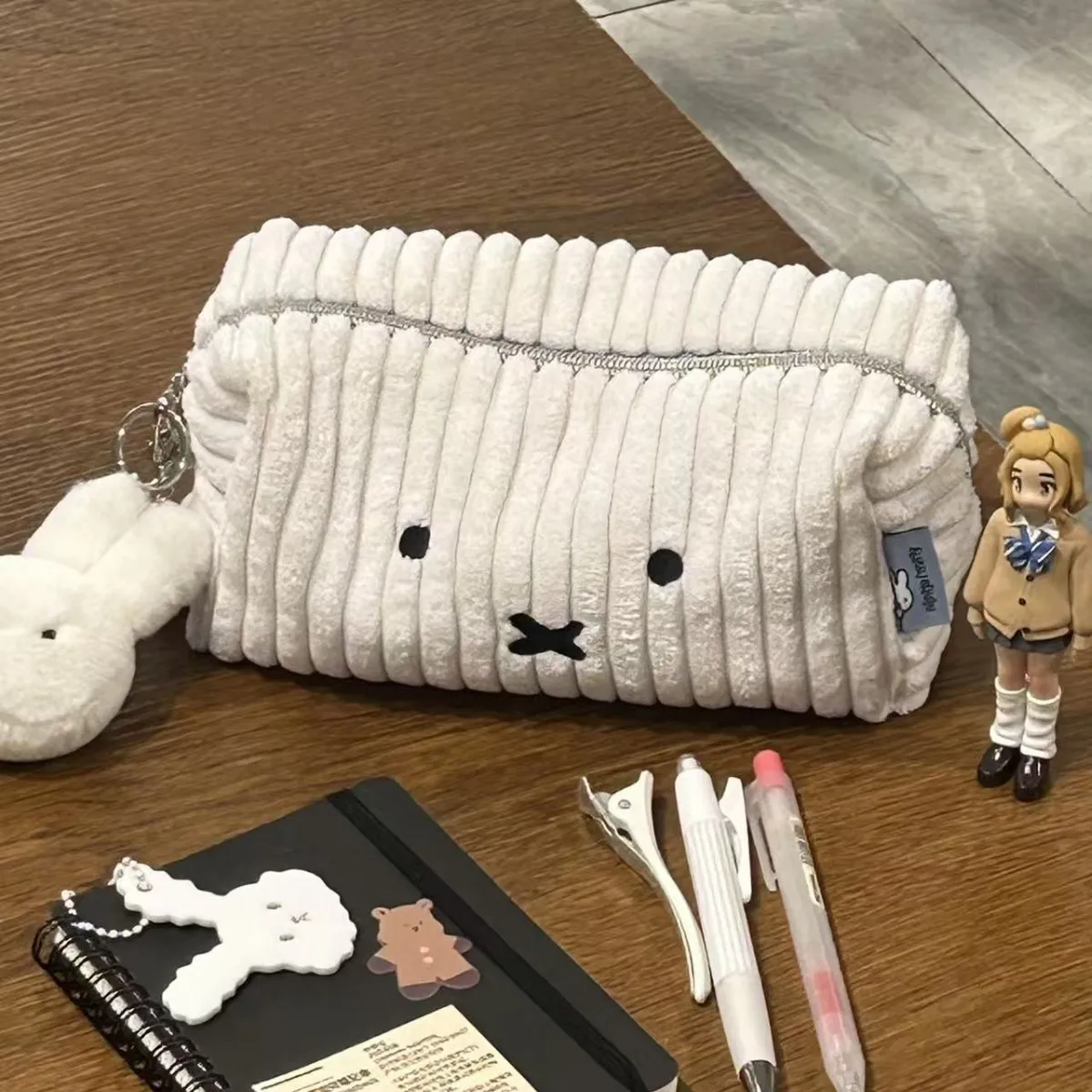 กระเป๋าใส่ปากกาผ้าลูกฟูกลายมิฟ - Stationery Supplier บทวิจารณ์และราคา